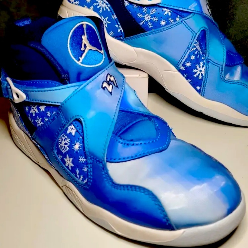 Kids sneakers boys NIKE Jordan’s size 2.5Y Snow Blizzard Cobalt Blue
